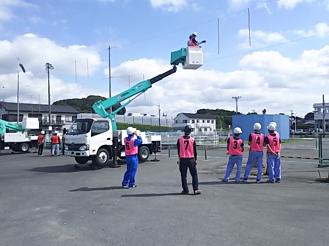 卒業生の声 静岡県掛川市の教習所 掛川クレーン学校 静岡県掛川市 クレーン フォークリフトなどの免許取得に